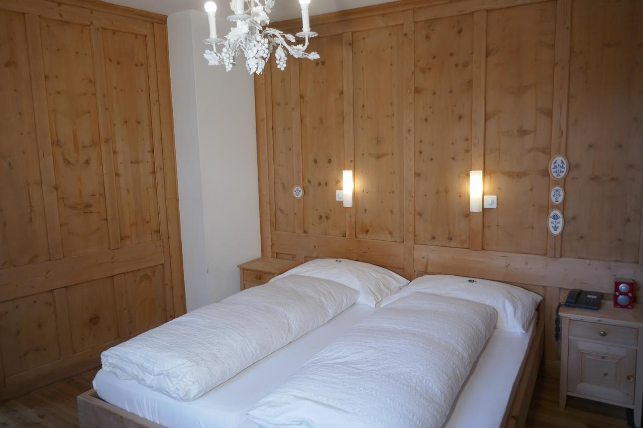 Hotel Traube Scuol Exterior foto